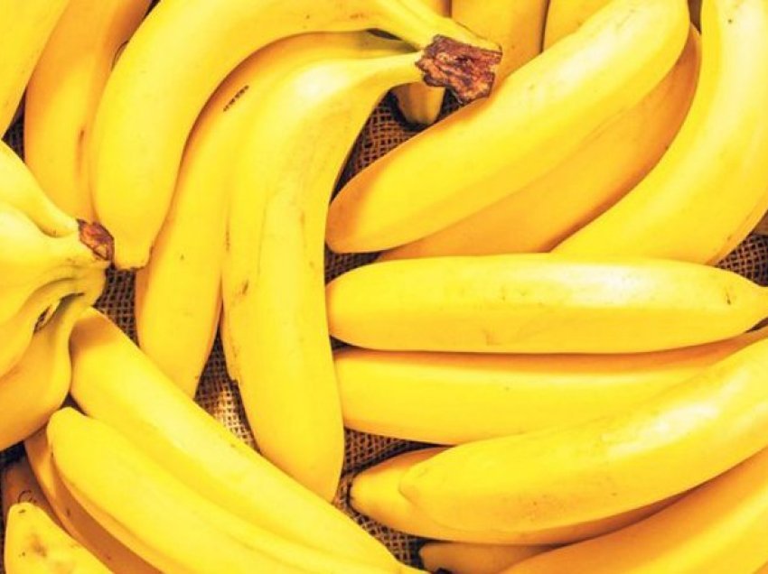 Lëkura e bananes, njihuni me përfitimet e forta në organizëm