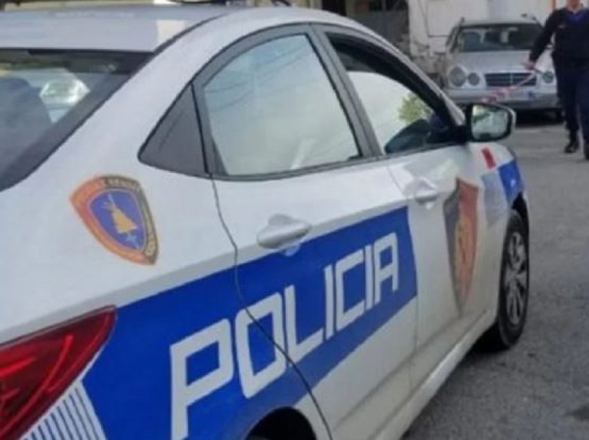 Goditën me grushte dhe thikë një 33-vjeçar, arrestohen dy vëllezërit në Vlorë