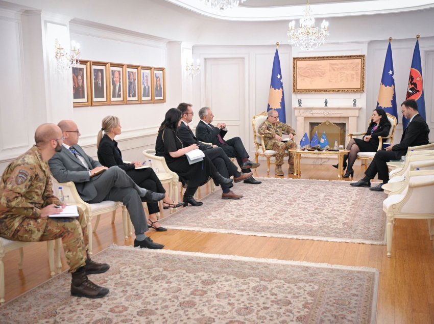 Presidentja Osmani takon komandantin e KFOR-it dhe shefin e EULEX-it në Kosovë