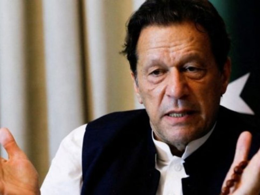 Ish-kryeministri i Pakistanit Imran Khan, transferohet në një burg të ri pas vendimit të gjykatës