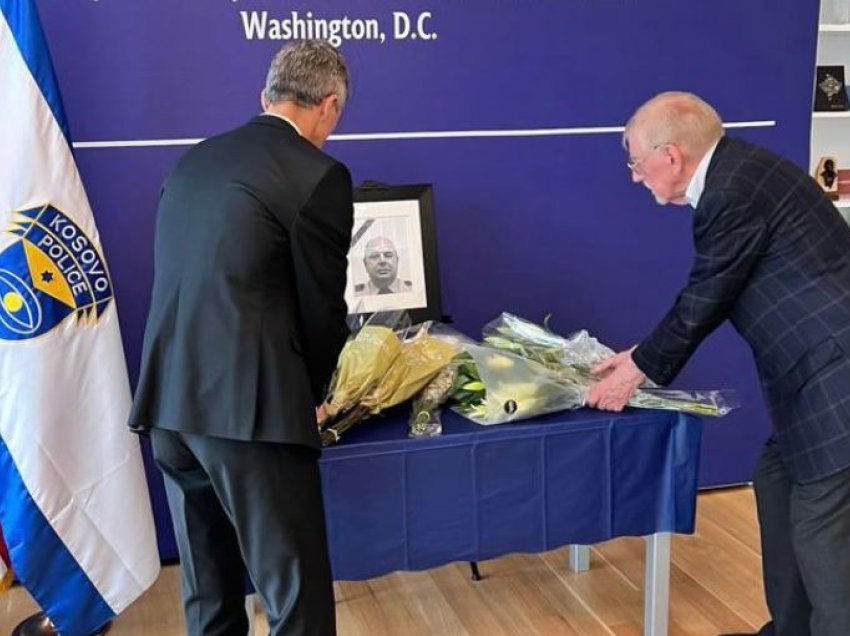 William Walker nderon Heroin Afrim Bunajku në Ambasadën e Kosovës në ShBA
