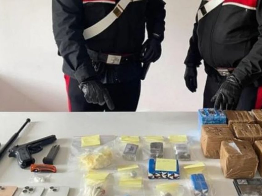 Kokainë dhe kanabis fshehur në kavanoz me oriz, arrestohen 3 shqiptarët në Itali! Si u kapën pas kontrollit të “Audi”-t