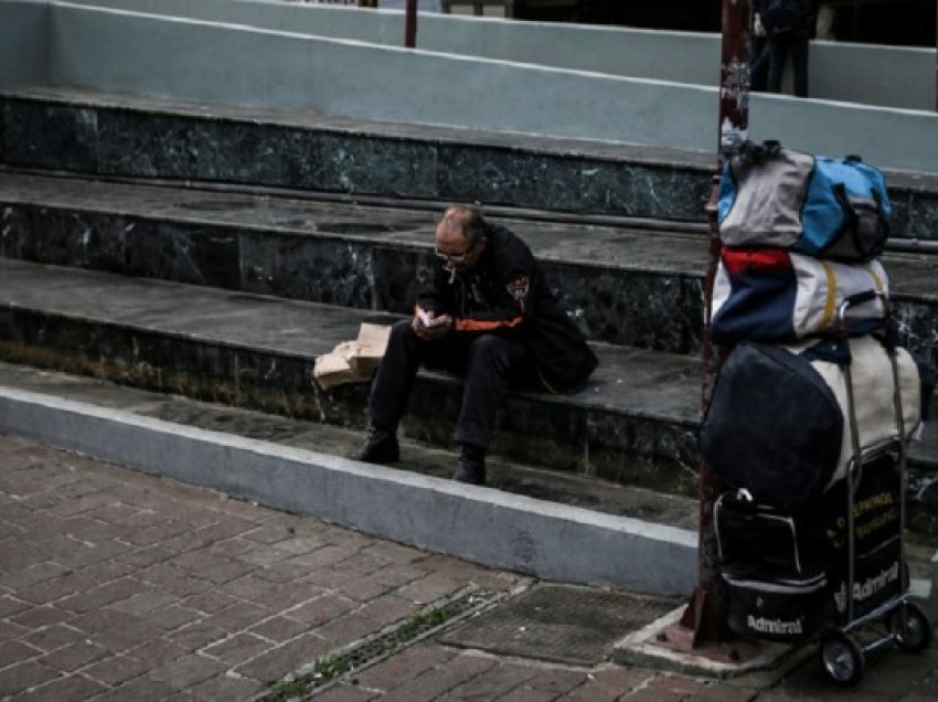 ​Mbi 26% e popullsisë greke përballet me rrezikun e varfërisë