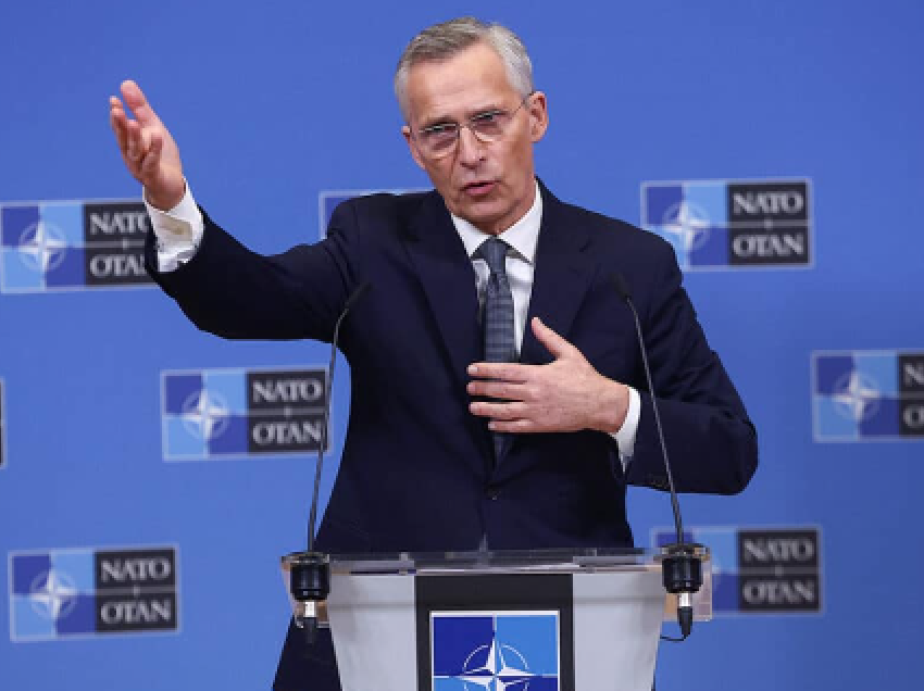Rusia pretendon se NATO është kthyer në mentalitetin e Luftës së Ftohtë