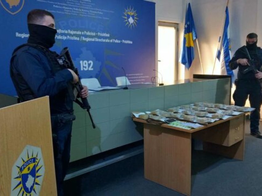 10 kg drogë në një automjet me targa kroate në Merdar, Policia e arreston shoferin nga Kosova