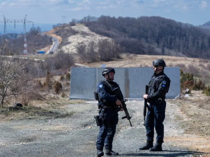 “The Telegraph” tregon se si policia e Kosovës mbron kufirin me Serbinë