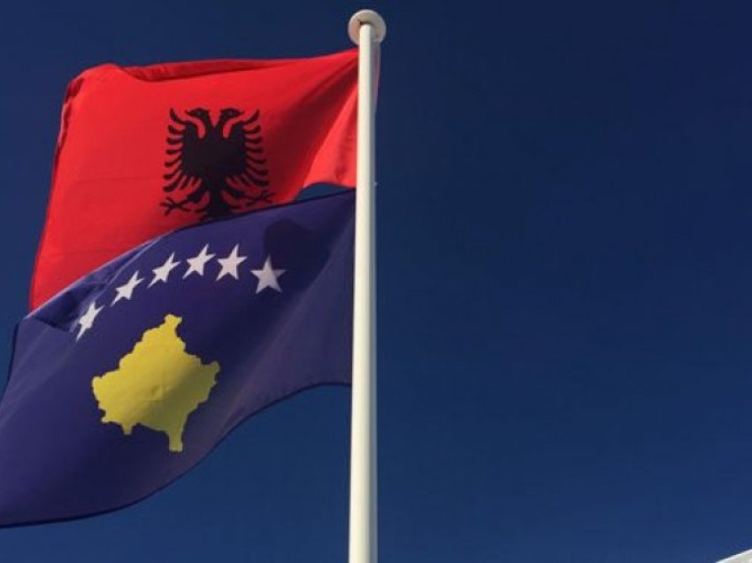Ngjela i reagon Spahiut: Bashkimin e Shqipërisë e ka në dorë Uashingtoni
