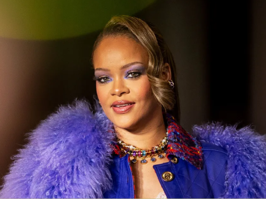 Rihanna zbulon herën e parë që pa bashkëshortin: E dija që në fillim se ai do të ishte babai i fëmijëve të mi