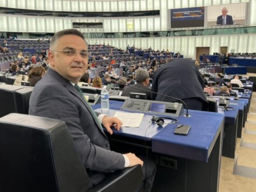 Asambleja Parlamentare pasnesër flet për anëtarësimin e Kosovës në KiE, deputeti Tahiri tregon çfarë ka tjetër në agjendë