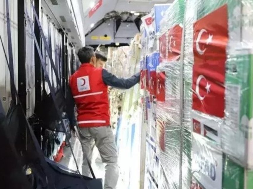 Anija e 9-të e ndihmave humanitare nga Turqia mbërrin në Egjipt
