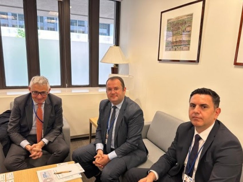 ​Guvernatori Ismaili takohet me anëtarin e Bordit Ekzekutiv të BQE-së, Piero Cipollone