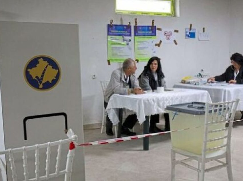 KQZ: Ndryshimi i pozicionimit të kabinave të votimit, e pamundëson fotografimin e votës
