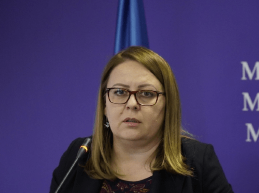 Deputetja e LDK-së i reagon ministrit Krasniqi: Këto janë faktet për grantin për komuna, mos baltosni qeveritë e kaluara
