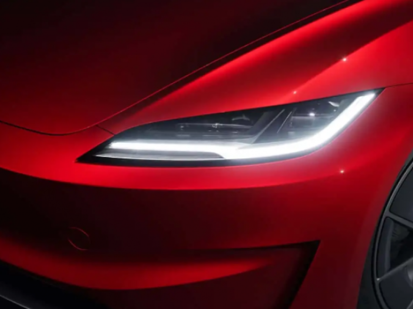 Musk njofton se automjete të reja do të prezantohen së shpejti