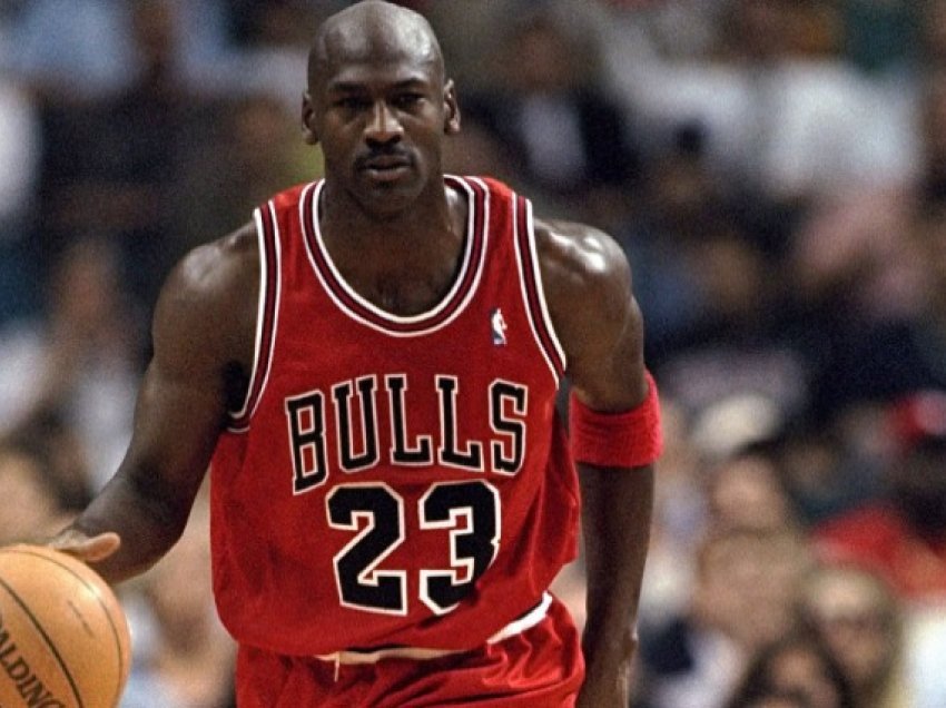 Atletet Michael Jordan shiten në ankand për një shifër rekord