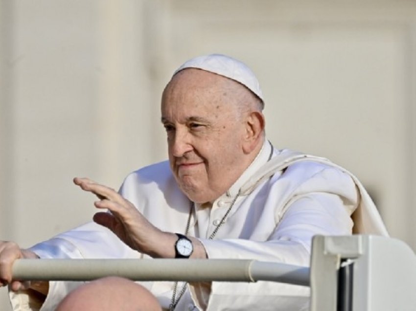 ​Papa thotë se antisemitizmi është “mëkat kundër Zotit”