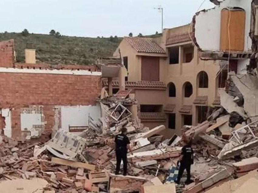 Shembet ndërtesa në Barcelonë, nxirren nga rrënojat trupat e pajetë të 3 personave