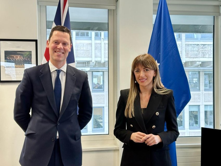 Ambasada britanike deklarohet për vizitën e Haxhiut në Londër