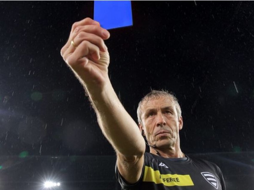 Risi në futboll, Anglia do të aplikojë kartonin e kaltër
