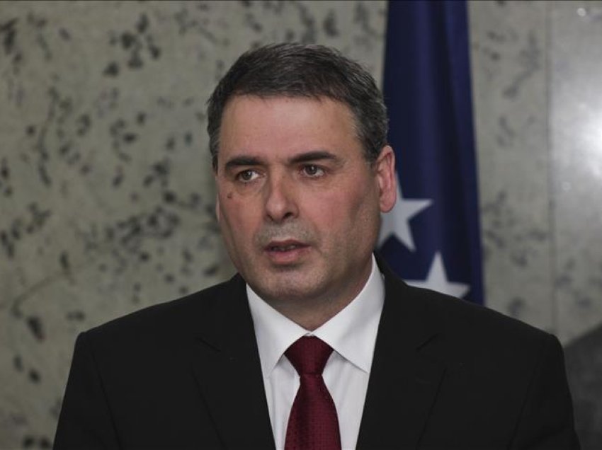 Ish-ministri i FSK-së zbulon prapavijën e deklaratës së Vuçiqit për sulm ndaj Kosovës, ky është qëllimi i tij