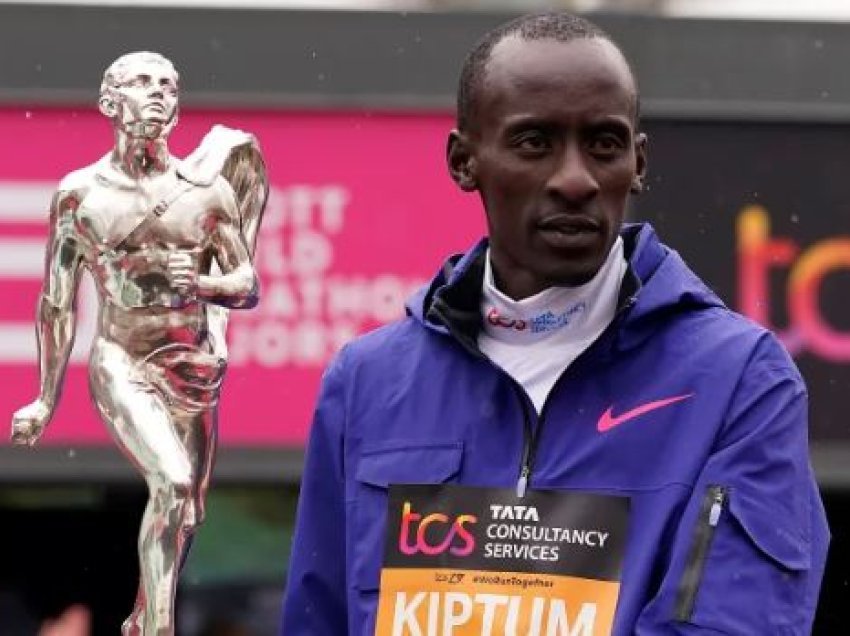 Vdes në moshën 24-vjeçare mbajtësi i rekordit në maratonë