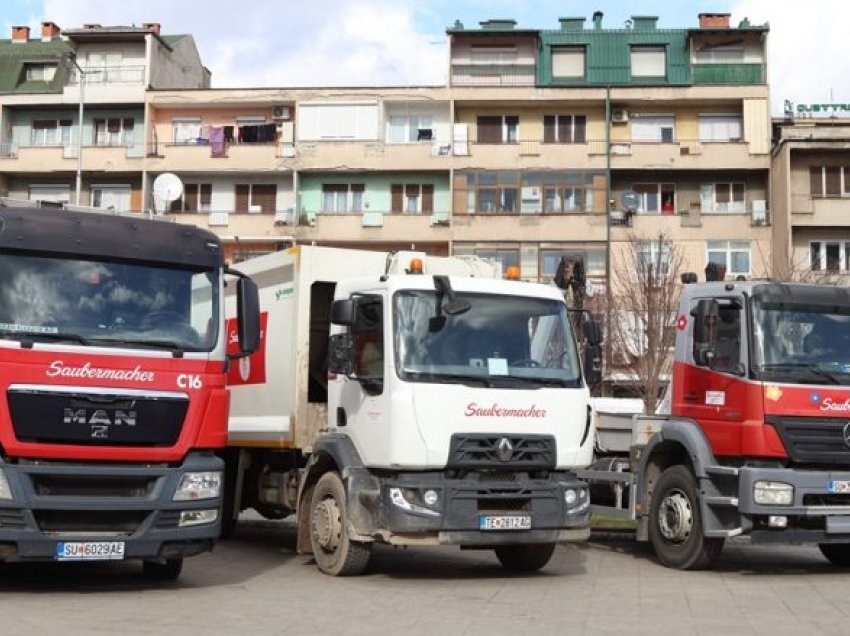 Menaxhimi me mbeturinat në Tetovë, prezantohen kamionët dhe kontejnerët e rinj