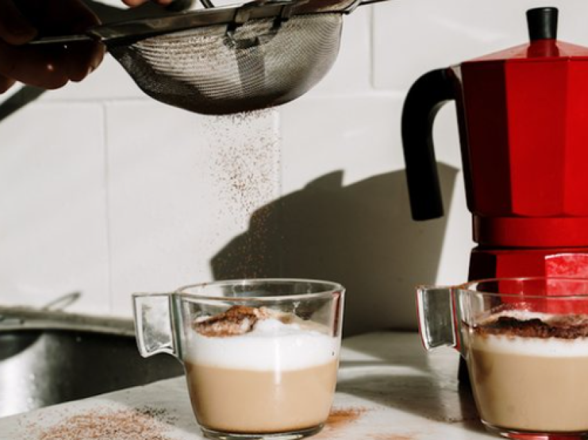 Çfarë duhet t’i shtoni kafesë nëse doni shëndet të mirë të zemrës