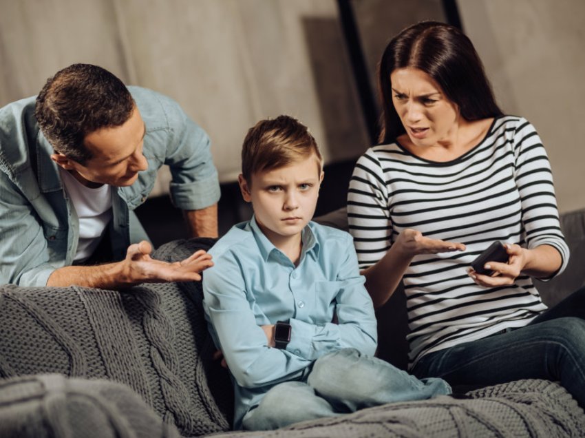 Gjashtë arsye pse fëmijët nuk duan t’i dëgjojnë prindërit