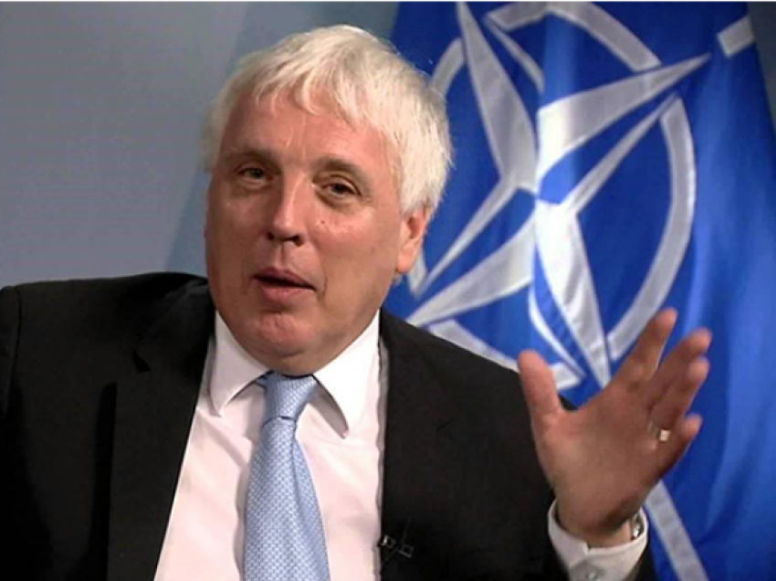 Ish zëdhënësi i NATO-s, Jamie Shea: NATO të punojë që Kosova të bëhet një vend anëtar