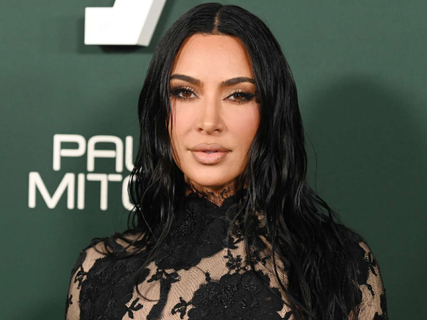 Paraqitjet e ekzagjeruara të Bianca Censorit – Kim Kardashian nuk dëshiron që të dalë e zhveshur para fëmijëve të saj