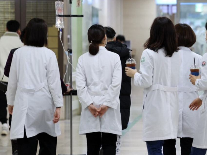 Koreja e Jugut u jep ultimatum mjekëve protestues