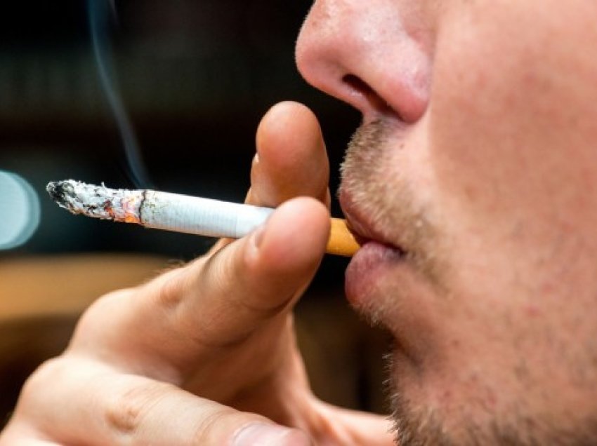 Zelanda e Re shfuqizon ligjin për ndalimin e pirjes së duhanit