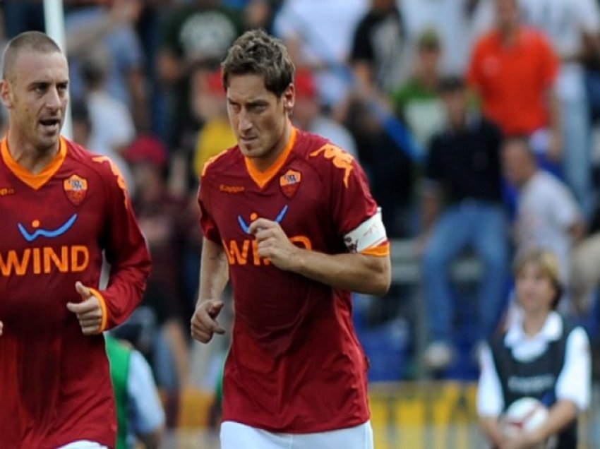 Totti i impresionuar me De Ross-in, flet edhe për Dybala-n