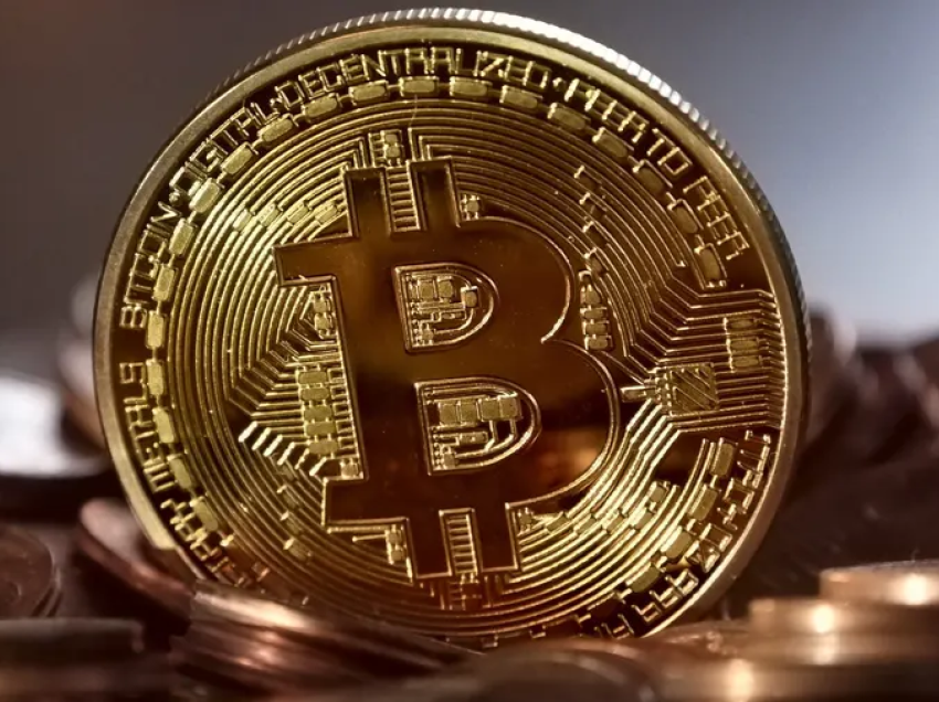 Rritet dukshëm vlera e Bitcoin-it