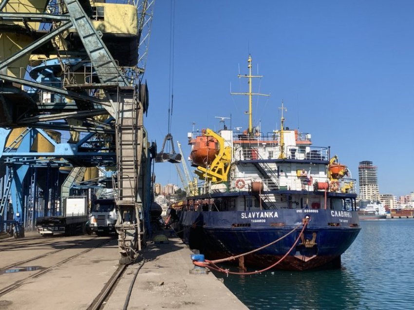 Festa përfundoi, emigrantët shqiptarë i kthehen punës - ja si paraqitet situata në Portin e Durrësit