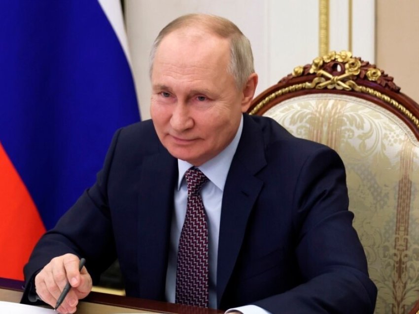 Putini përshpejton dhënien e shtetësisë për të huajt që futen në ushtrinë ruse