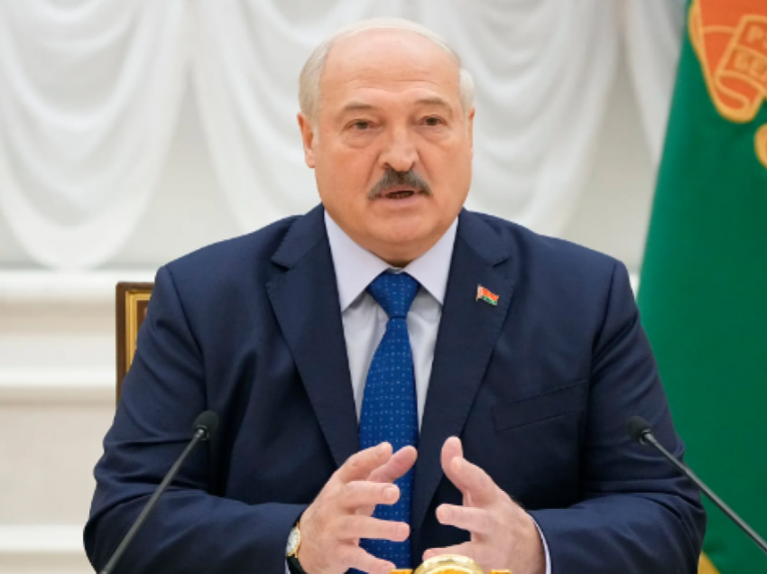Lukashenko i jep vetes imunitet të përjetshëm nga ndjekja penale