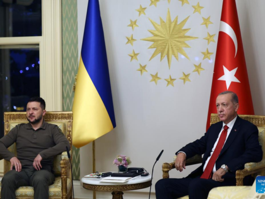 Erdogan: Turqia gati të presë bisedimet e paqes për të zgjidhur krizën Ukrainë-Rusi