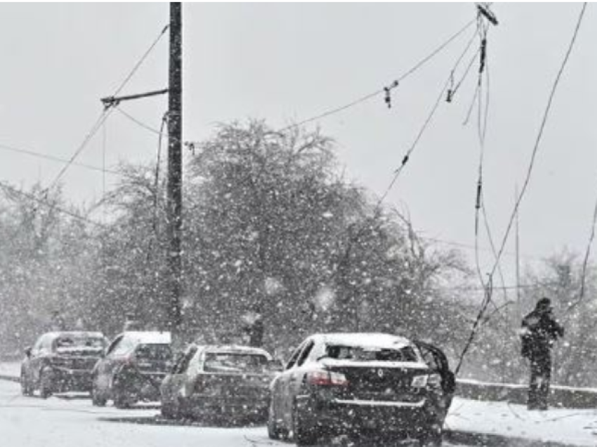 Temperatura deri në minus 15 gradë, Ukraina pa energji elektrike për shkak të motit ekstrem  