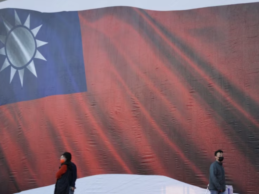 Rezultati i zgjedhjeve në Tajvan në dorën e votuesve ende të pavendosur