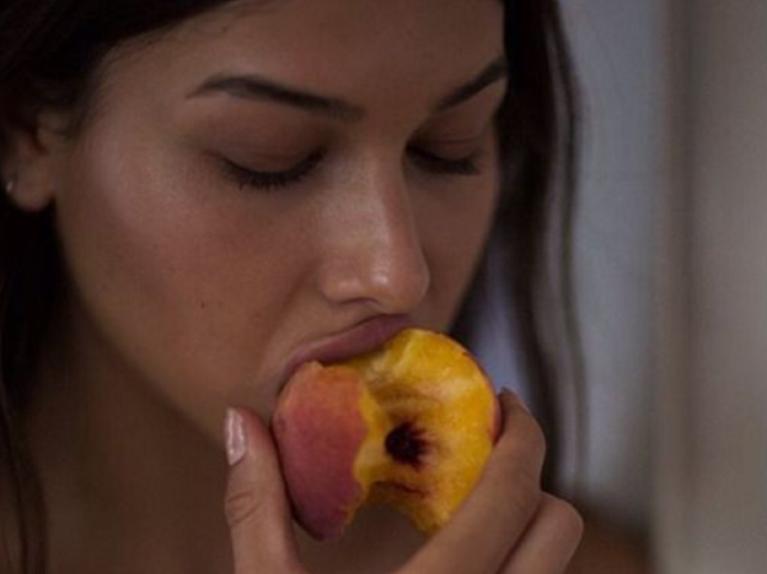Kur ha fruta ka shumë rëndësi edhe momenti që zgjedh: Studuesit kanë gjetur të duhurin