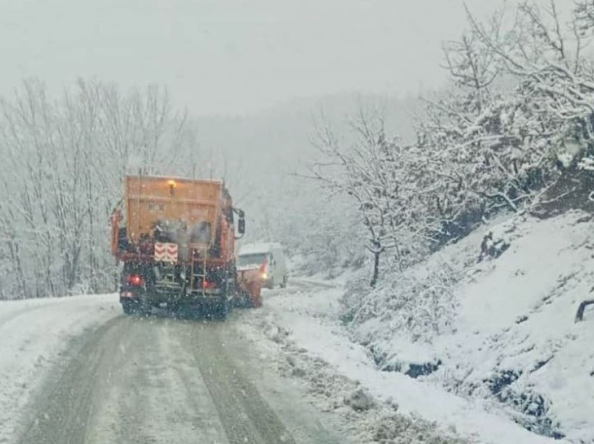  Reshjet e dendura të borës, bashkia e Fushë-Arrëzit shpall gjendjen e emergjencës