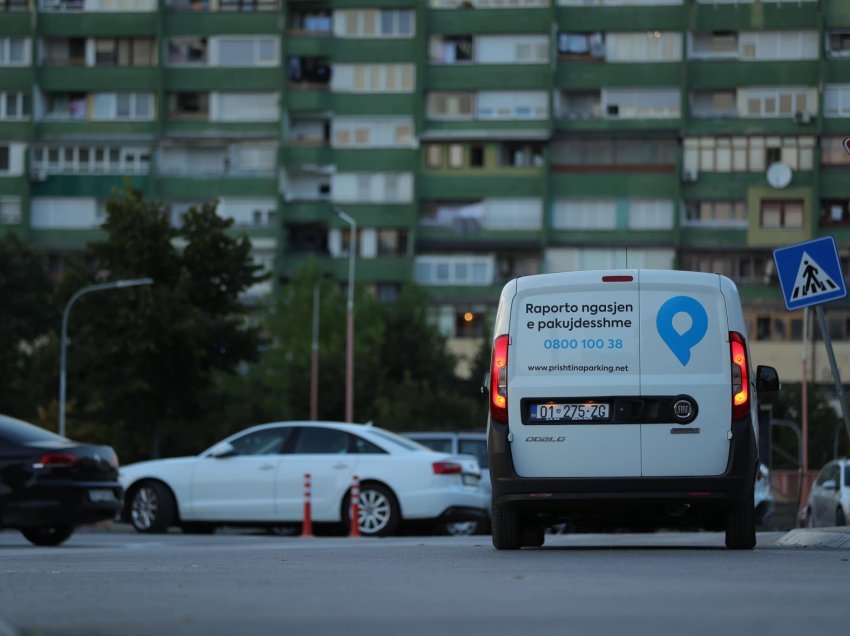 Sot hyn në fuqi rregullorja e re e “Prishtina Parking”, zbulohet se çfarë duhet të bëjnë banorët