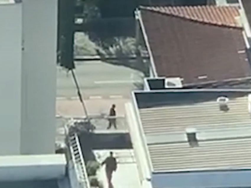 Ndodhet në arrest shtëpiak, Sali Berisha e shfrytëzon ‘kulmin’ e ndërtesës për ecje