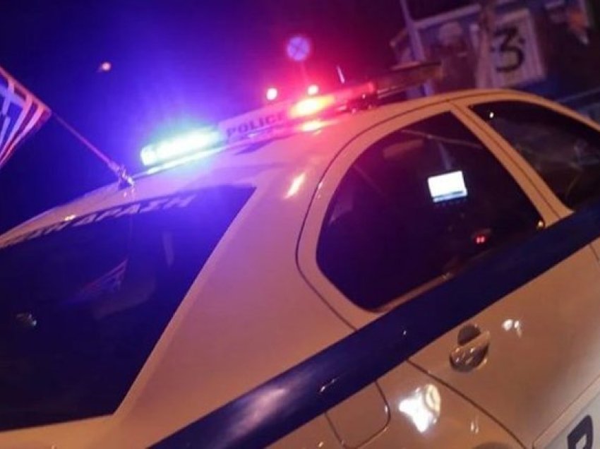Kapet në flagrancë shqiptari në Greqi, ja çfarë i gjeti policia gjatë kontrollit në makinë