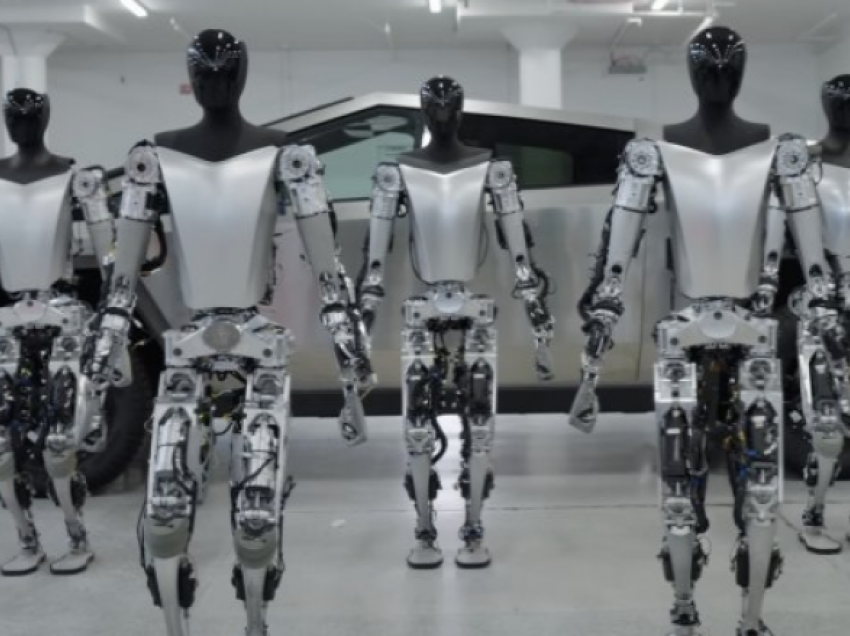 Musk thotë se brenda dy dekadave, Toka do të ketë rreth një miliard robotë humanoidë