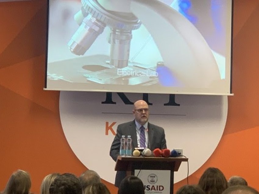 Përurohen nyjat qendrore arsimore në kuadër të RIT Kosova mbështetur nga USAID