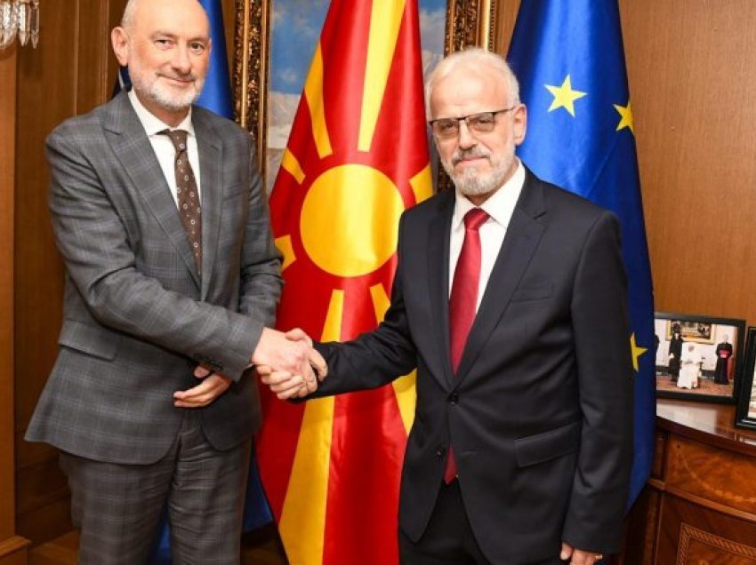 Xhaferi në takim me Geer: Maqedonia e Veriut mbetet e përkushtuar në rrugën evropiane