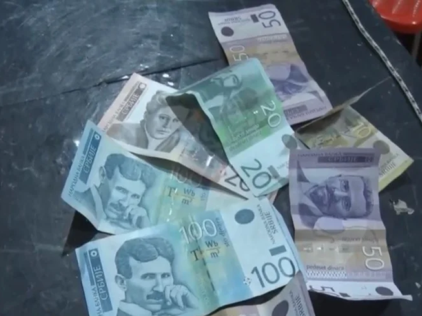 “Shqetësim te ndërkombëtarët” - vendimi për dinarin, ja çka shkruan BBC