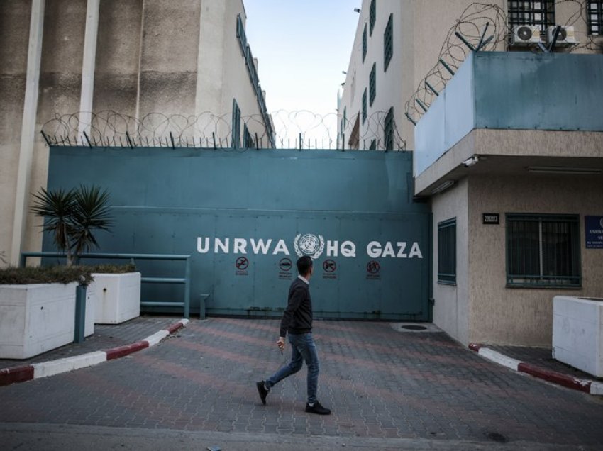 UNRWA: Dy foshnja në Gaza vdiqën nga dehidrimi dhe kequshqyerja